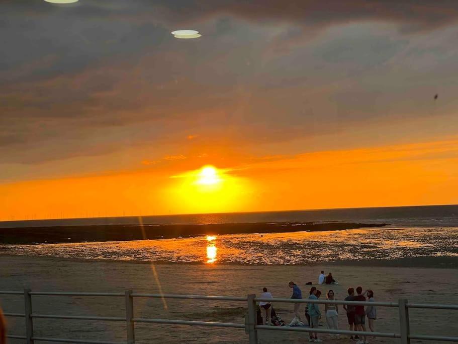 Cosy Coach House Garden Apartment By The Sea, Own Entrance Door, Garden Terrace With Exclusive Rear Door Access & Free Reserved Parking Space Only 2 Mtrs From Your Apt Door! Early Checkin From 3Pm And Late Check Out Till 11Am Available! Broadstairs Exterior foto